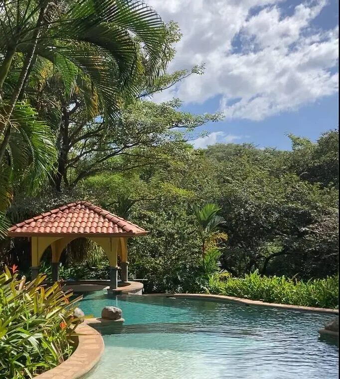 829ac93d dcb1 4531 80fc 1fbf18172c4a.jpg