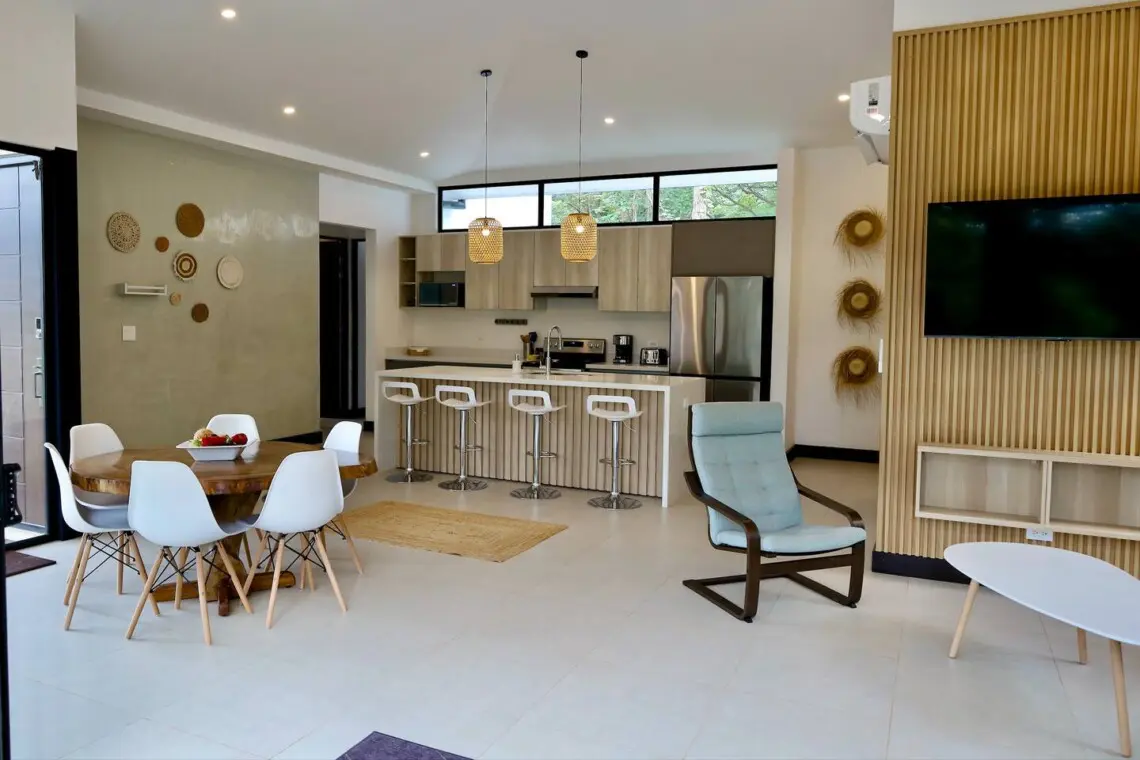 95519725 76bf 40ad bce8 68a504f54a29.jpg